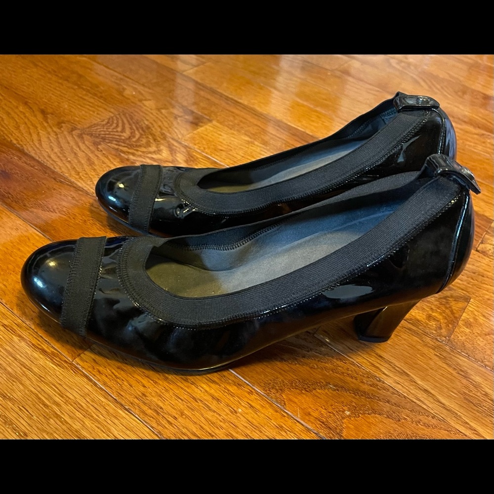 Stuart Weitzman Black heels size 9.5